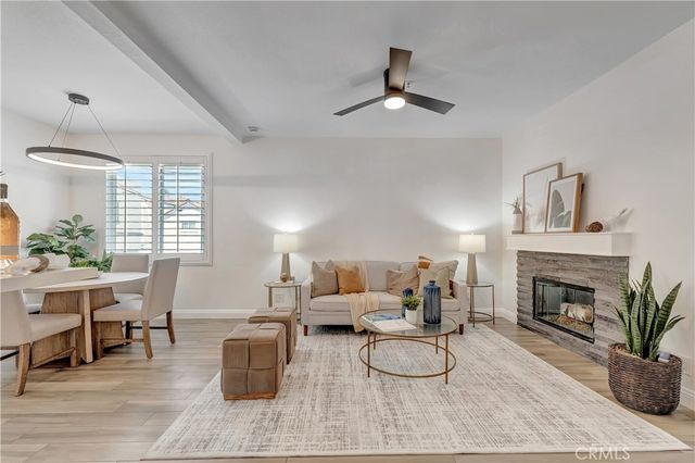 2000 Pacific Coast Highway 203, Huntington Beach, CA 92648