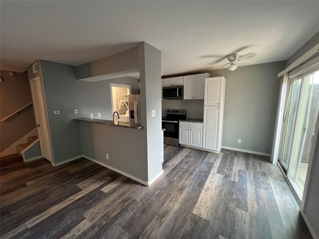 5808 Wellington DR 4, Austin, TX 78723