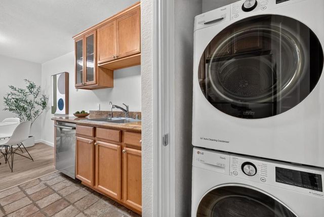 2250 Monroe Street 109, Santa Clara, CA 95050