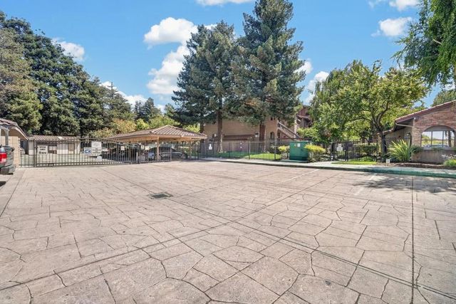 2250 Monroe Street 109, Santa Clara, CA 95050