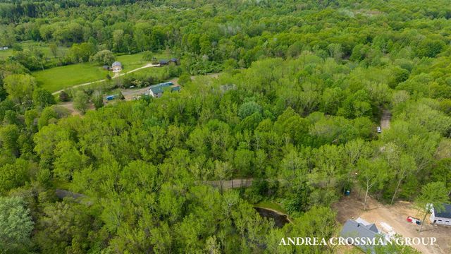 7032 Glenn Oaks Drive, South Haven, MI 49090