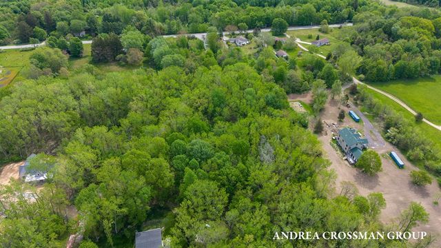 7032 Glenn Oaks Drive, South Haven, MI 49090