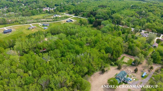 7032 Glenn Oaks Drive, South Haven, MI 49090