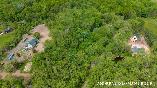 7032 Glenn Oaks Drive, South Haven, MI 49090