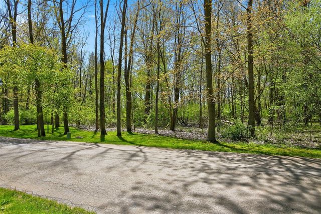 7032 Glenn Oaks Drive, South Haven, MI 49090