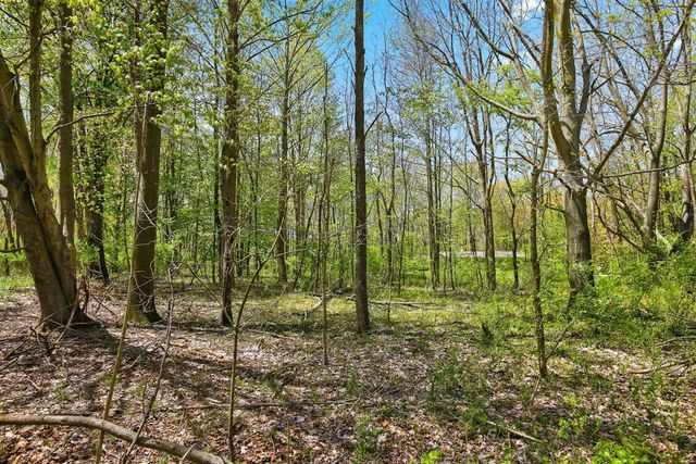 7032 Glenn Oaks Drive, South Haven, MI 49090