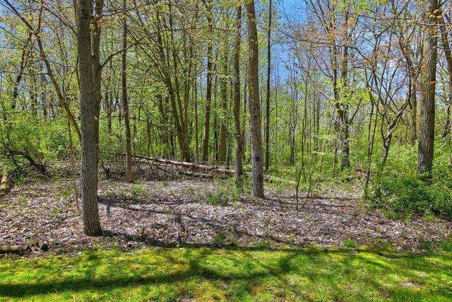 7032 Glenn Oaks Drive, South Haven, MI 49090