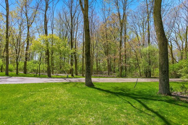 7032 Glenn Oaks Drive, South Haven, MI 49090