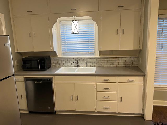 514 E Charnwood, Tyler, TX 75701