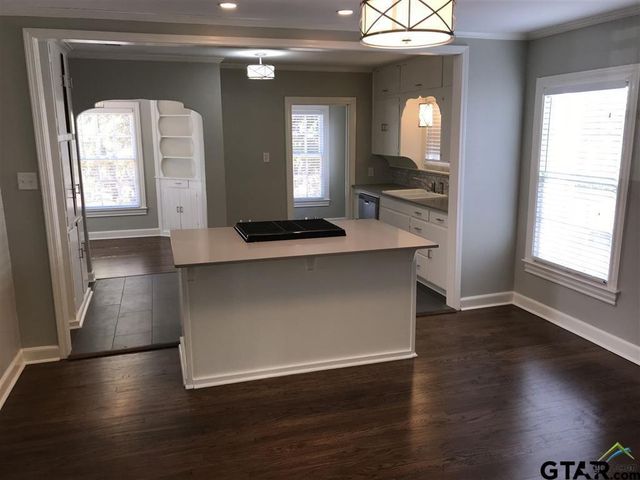 514 E Charnwood, Tyler, TX 75701