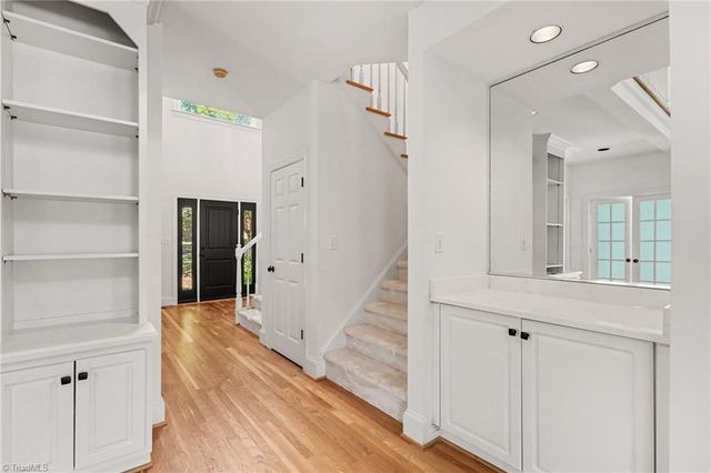 5305 Coveview Court, Greensboro, NC 27407