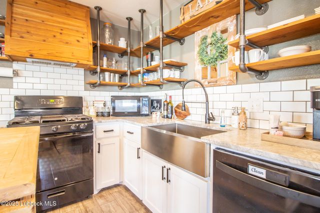 119 Pony Express Trail, Lubbock, TX 79404