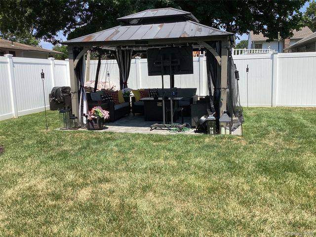 512 Fenimore Avenue, North Babylon, NY 11703