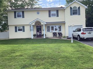 512 Fenimore Avenue, North Babylon, NY 11703