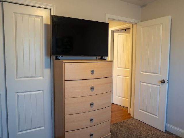 8 Lakeside Street, Providence, RI 02904