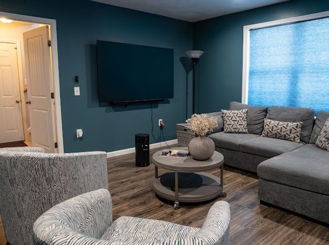 8 Lakeside Street, Providence, RI 02904