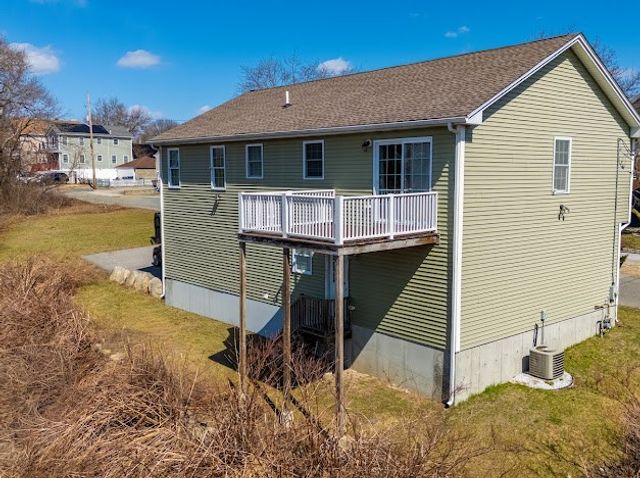 8 Lakeside Street, Providence, RI 02904