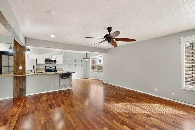 717 Sagewood Court SE, Albuquerque, NM 87123