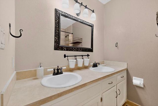 717 Sagewood Court SE, Albuquerque, NM 87123