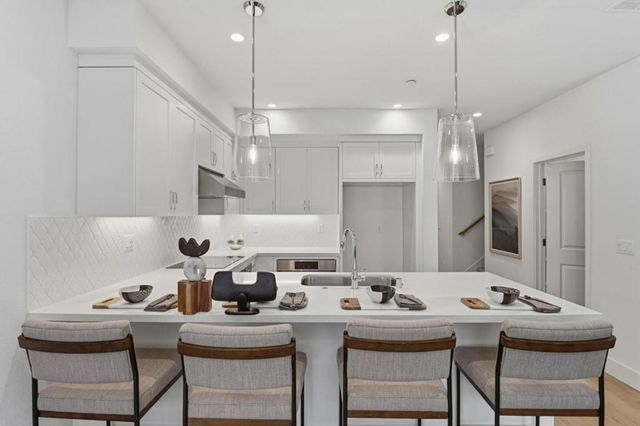 1107 Juana Court, Palo Alto, CA 94303