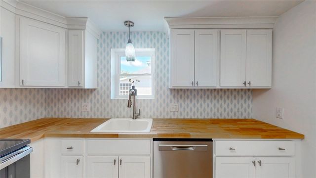 24 Delaware Avenue, Bath, NY 14810