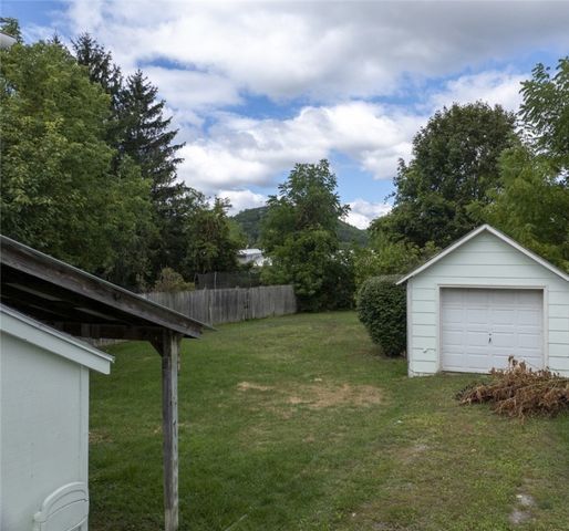 24 Delaware Avenue, Bath, NY 14810