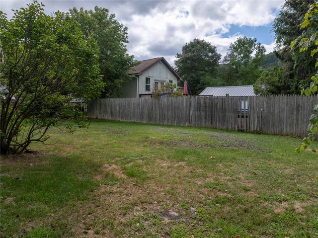 24 Delaware Avenue, Bath, NY 14810