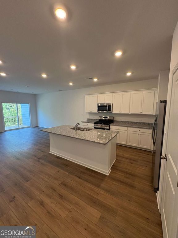 2564 States Avenue, Doraville, GA 30360 — photo 2