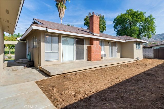 194 W Blaine Street, Riverside, CA 92507