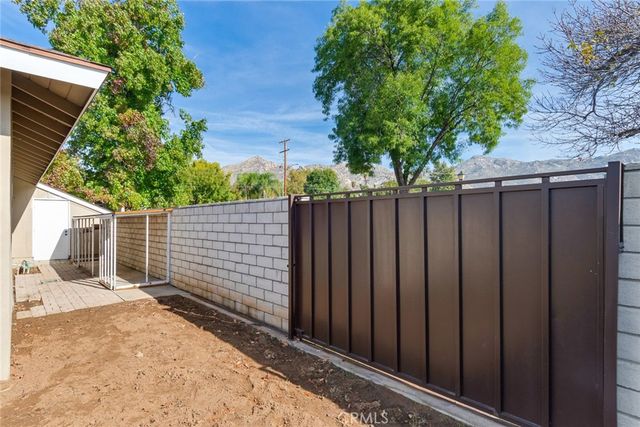 194 W Blaine Street, Riverside, CA 92507