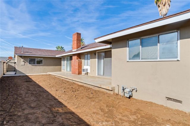 194 W Blaine Street, Riverside, CA 92507