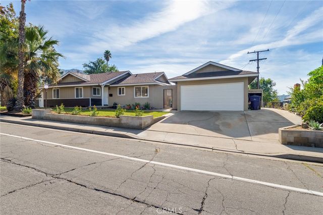 194 W Blaine Street, Riverside, CA 92507