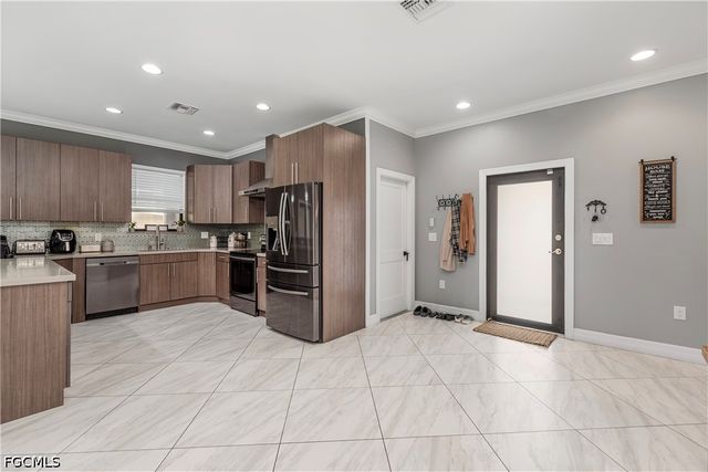 2360 Burton AVE, Fort Myers, FL 33907