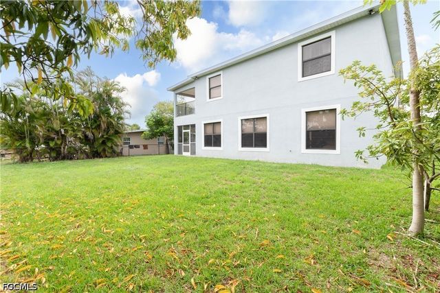 2360 Burton AVE, Fort Myers, FL 33907