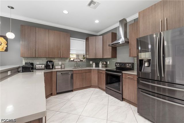 2360 Burton AVE, Fort Myers, FL 33907