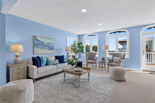 6109 Ocean Front AVE, Virginia Beach, VA 23451