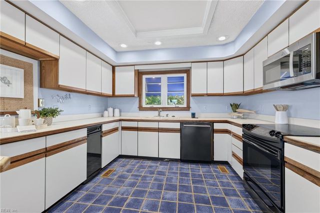 6109 Ocean Front AVE, Virginia Beach, VA 23451