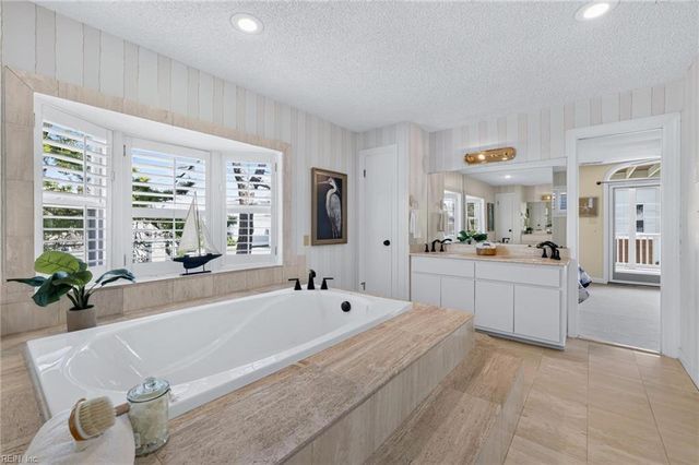 6109 Ocean Front AVE, Virginia Beach, VA 23451