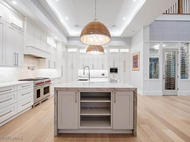 188 West ST, Naples, FL 34108