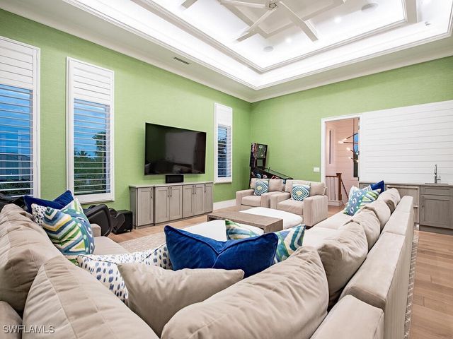 188 West ST, Naples, FL 34108