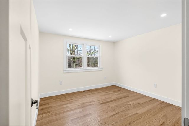 445 Salem St, North Andover, MA 01845