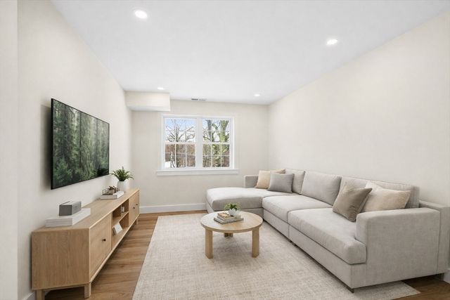 445 Salem St, North Andover, MA 01845