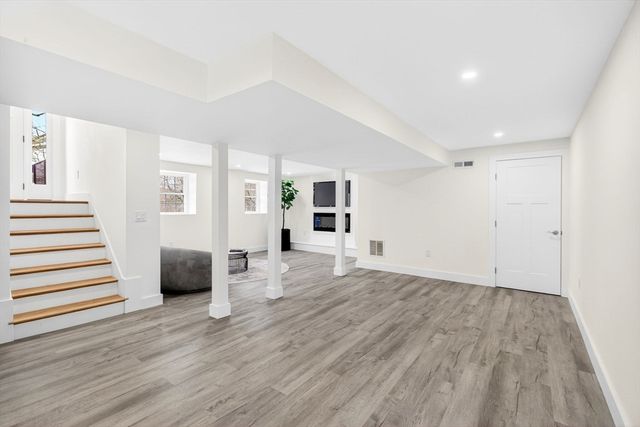 445 Salem St, North Andover, MA 01845