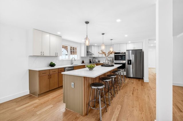 445 Salem St, North Andover, MA 01845