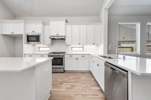 5007 Country Meadows Trail Trail, Rosharon, TX 77583