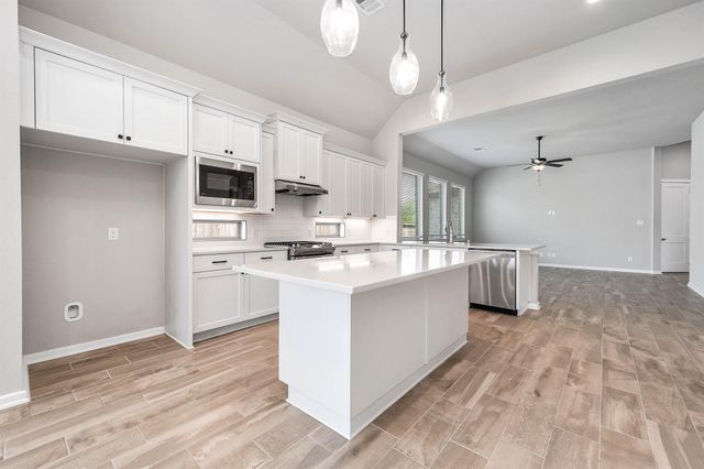 5007 Country Meadows Trail Trail, Rosharon, TX 77583