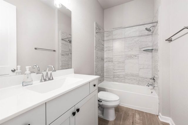 5007 Country Meadows Trail Trail, Rosharon, TX 77583