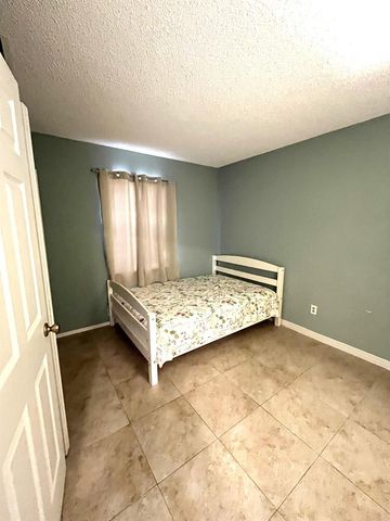2397 SE West Blackwell Drive, Port St. Lucie, FL 34952