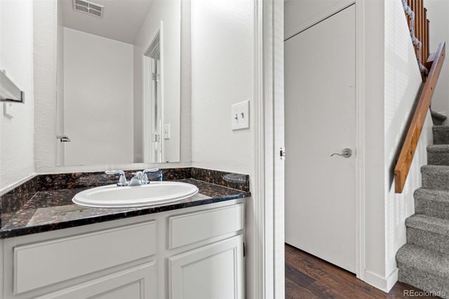 10721 W Dartmouth Avenue, Lakewood, CO 80227