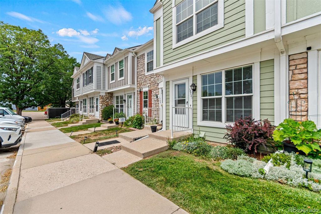 10721 W Dartmouth Avenue, Lakewood, CO 80227